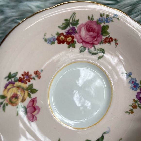 Vintage Ainsley Tea Cup and Saucer. - Picture 10 of 11